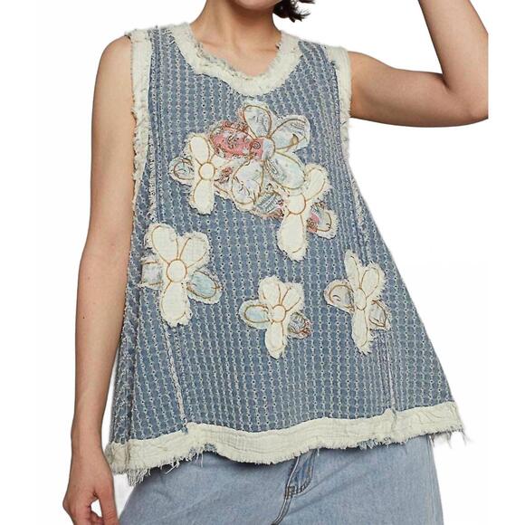 POL Tops - POL Blue Floral Appliqué Sleeveless Tank Top